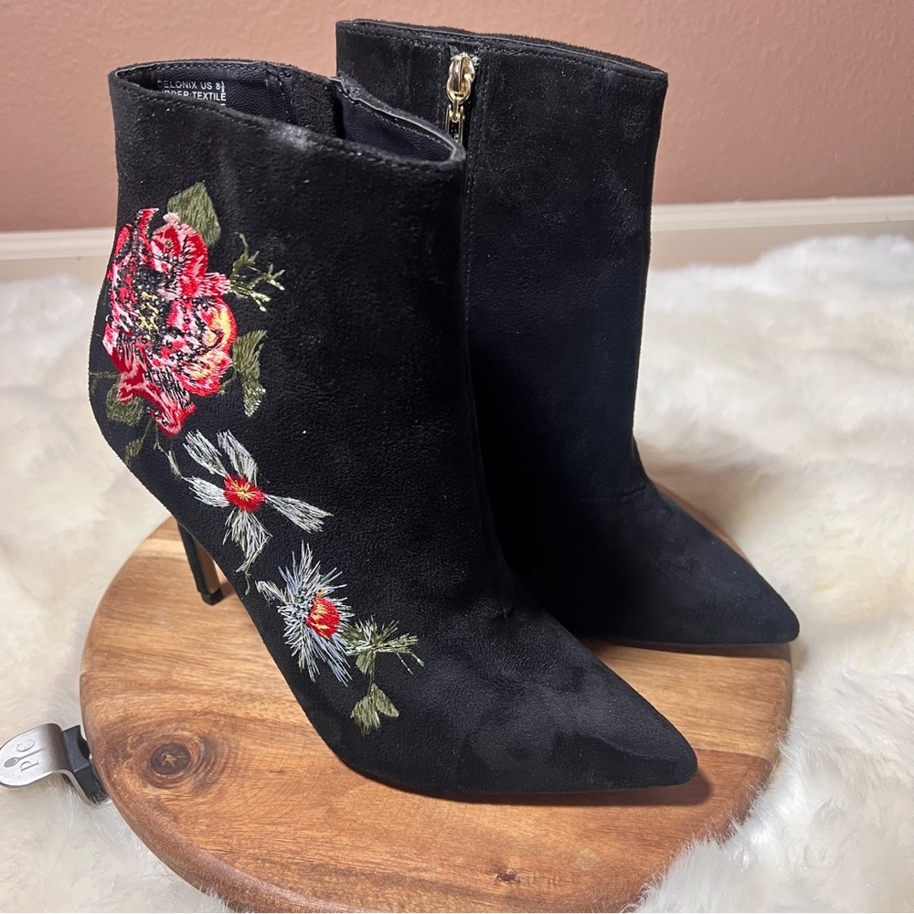 Bebe Faux Suede Side Zip Heeled Boots with Floral Embroidery Size 8.5